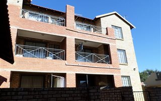 2 Bedroom Townhouse in Meyersdal
