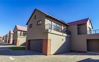 3 Bedroom Townhouse in Wild Olive Estate