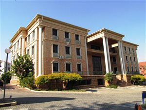 2064 m² Commercial space in Sunninghill