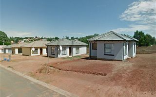2 Bedroom House in Witpoortjie