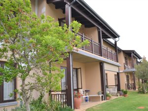 2 Bed Apartment in Waterfall Hills Mature Lifestyle Estate