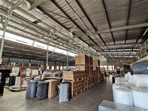 2340 m² Industrial space in Waltloo