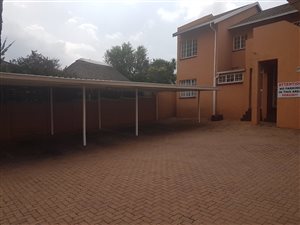 2 Bed Townhouse in Alberton