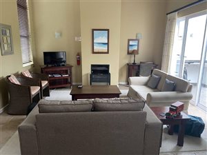 2 Bed Townhouse in Pinnacle Point Golf Estate