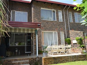 3 Bed Duplex in Bedford Park