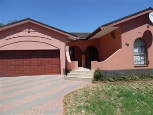 3 Bed House in Theunissen