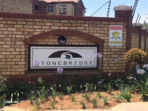 2 Bed Townhouse in Randpark Ridge