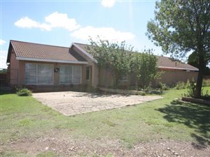 2 ha Smallholding in Rosashof
