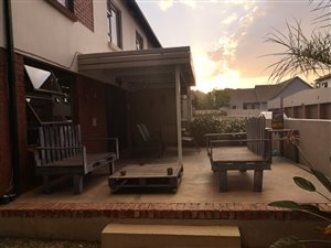 3 Bed House in Candlewoods Estate