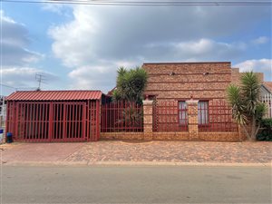 3 Bed House in Lenasia