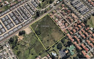 2 ha Land available in Kengies