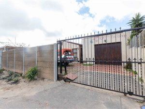 3 Bed House in Blue Downs