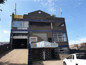 2000 m² Industrial space in Isipingo Rail