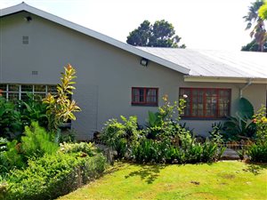 5 Bed House in Kempton Park Central