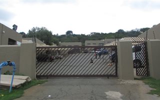 2 Bedroom Townhouse in Naturena