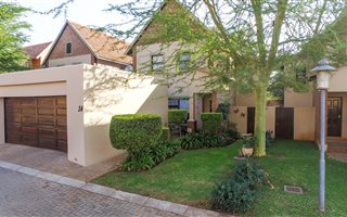 3 Bedroom Duplex in Montana Gardens
