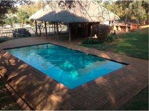 3 Bed Apartment in Westdene