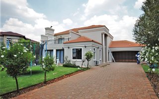 3 Bedroom House in Midstream Estate