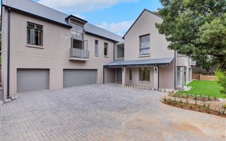 5 Bedroom Cluster in Atholl