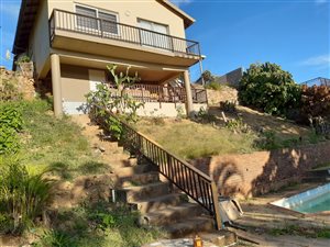 5 Bed House in Carrington Heights