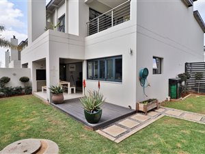 3 Bed Duplex in Lonehill