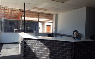 Commercial space in Springs Central