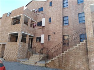 2 Bed Townhouse in Winchester Hills