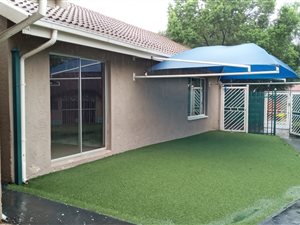 7 Bed House in Rooihuiskraal