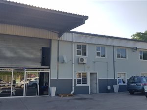 1333 m² Industrial space in Briardene