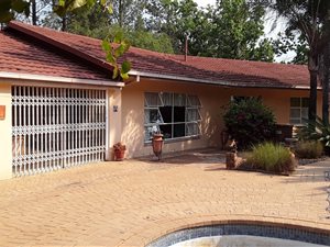 2 ha Farm in Mnandi AH