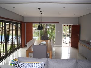 4 Bed House in Montrose
