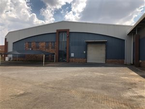 932 m² Industrial space in Randjespark