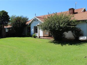 4 Bed House in President Park