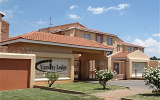1 Bedroom Flat in Kanoniers Park