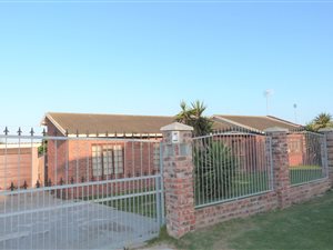 3 Bed House in Bluewater Bay