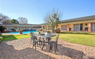 Commercial space in Lambton