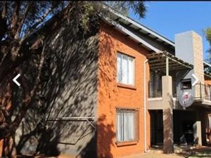 2 Bed Apartment in Theresa Park