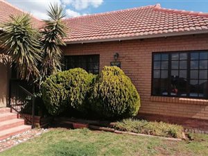3 Bed Townhouse in Pentagon Park