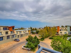 2 Bed Apartment in Somerset Ridge