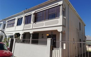 4 Bedroom House in Muizenberg