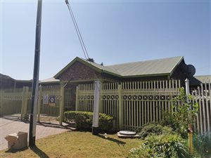 4 Bed House in Laudium