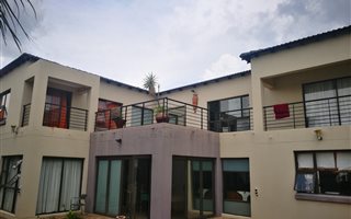 5 Bedroom House in Boschdal