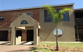 4 Bedroom House in Ben Fleur