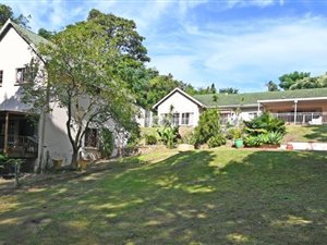 5 Bed House in Atholl Heights