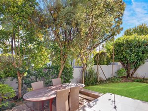 2 Bed Apartment in Craighall Park
