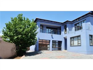 4 Bed House in Meredale