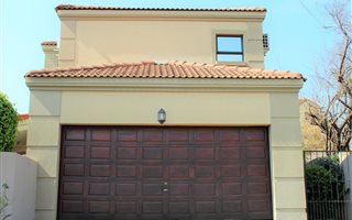 3 Bedroom Cluster in Douglasdale