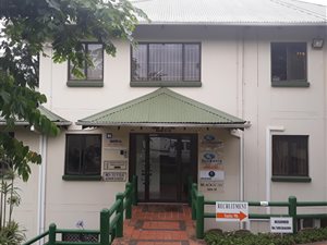 105 m² Commercial space in Kloof