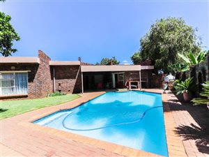 4 Bed House in Golf Park