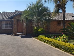 6 Bed House in Elarduspark